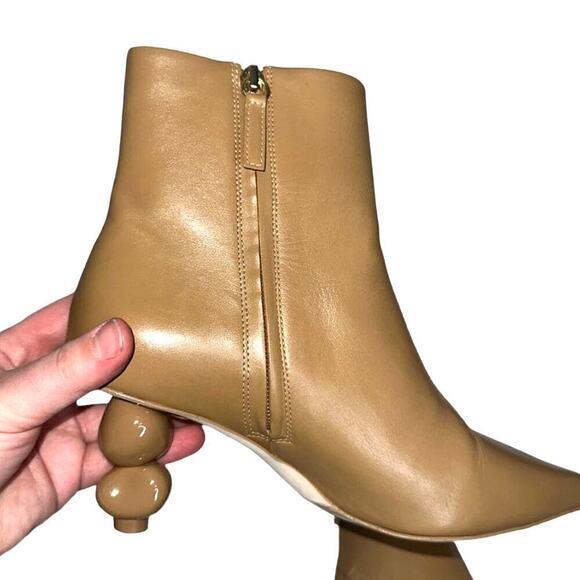 Cult Gaia Daylee Sculptural-Heel Pointed Toe Leather Ankle Bootie Camel 37.5 - Picture 6 of 7